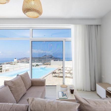 פלאקיאס Petres Villas מראה חיצוני תמונה