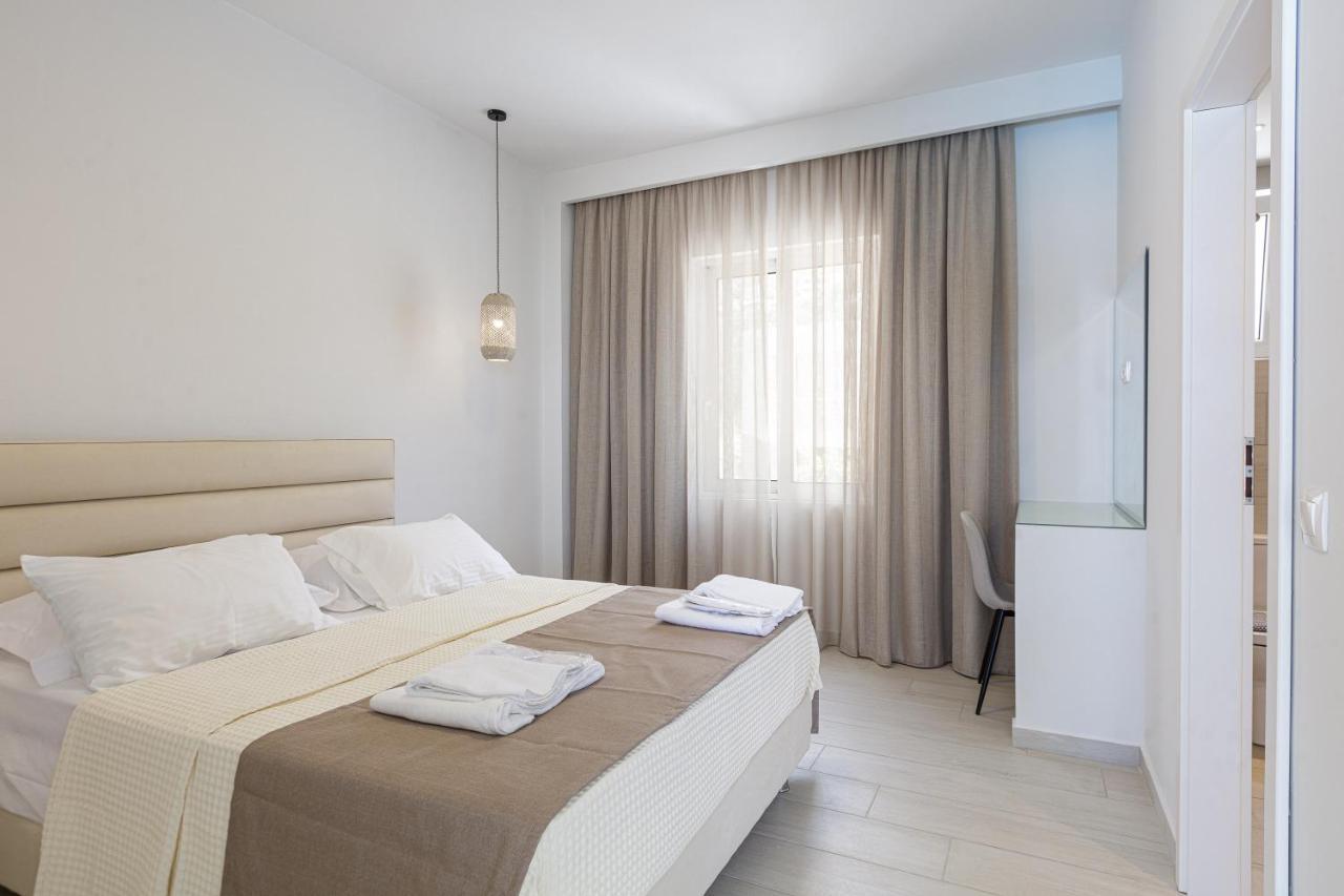 פלאקיאס Petres Villas מראה חיצוני תמונה