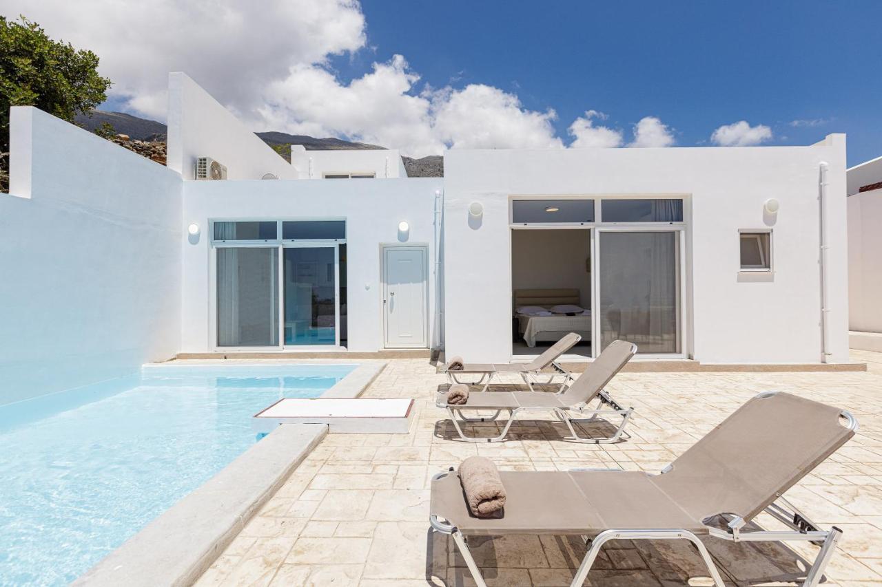 פלאקיאס Petres Villas מראה חיצוני תמונה