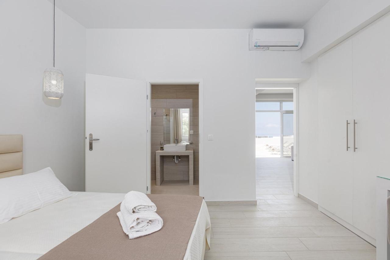 פלאקיאס Petres Villas מראה חיצוני תמונה