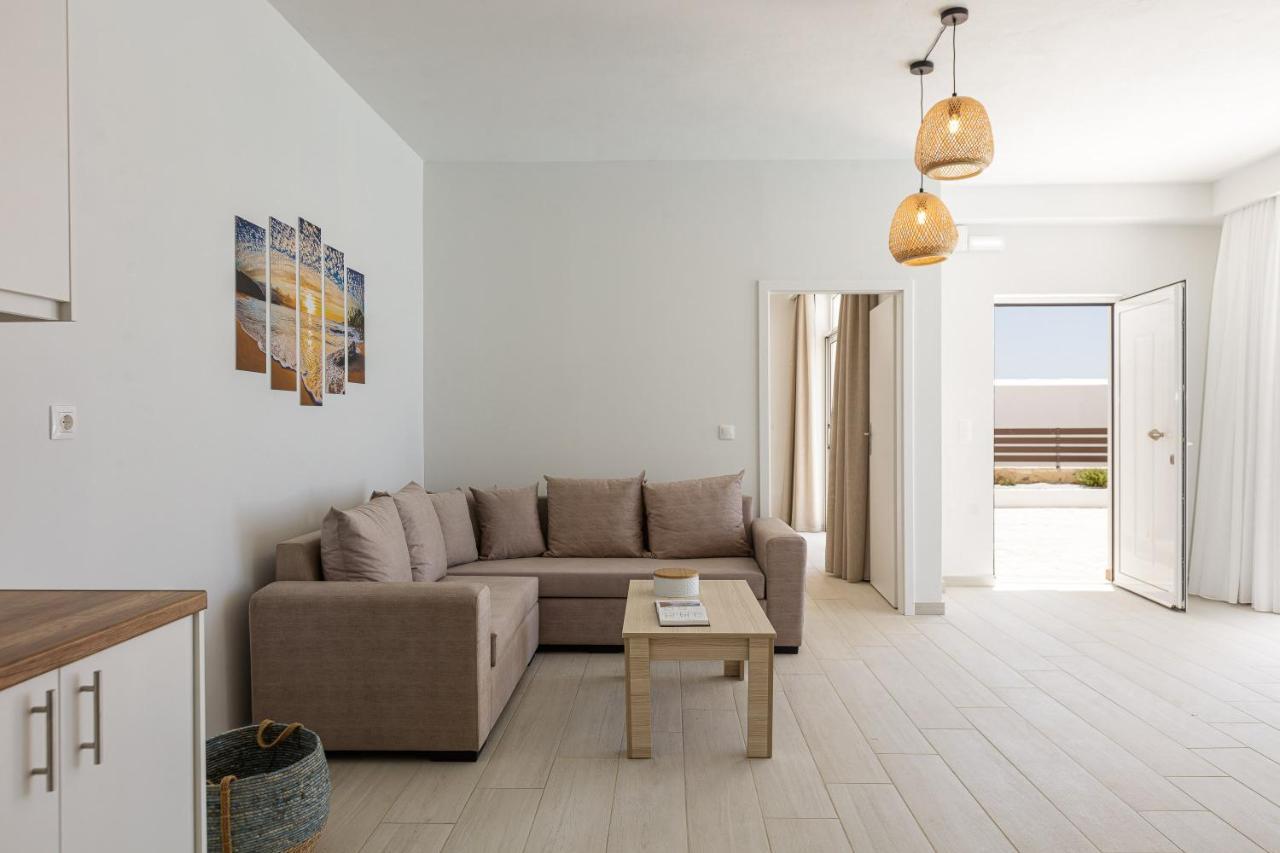 פלאקיאס Petres Villas מראה חיצוני תמונה