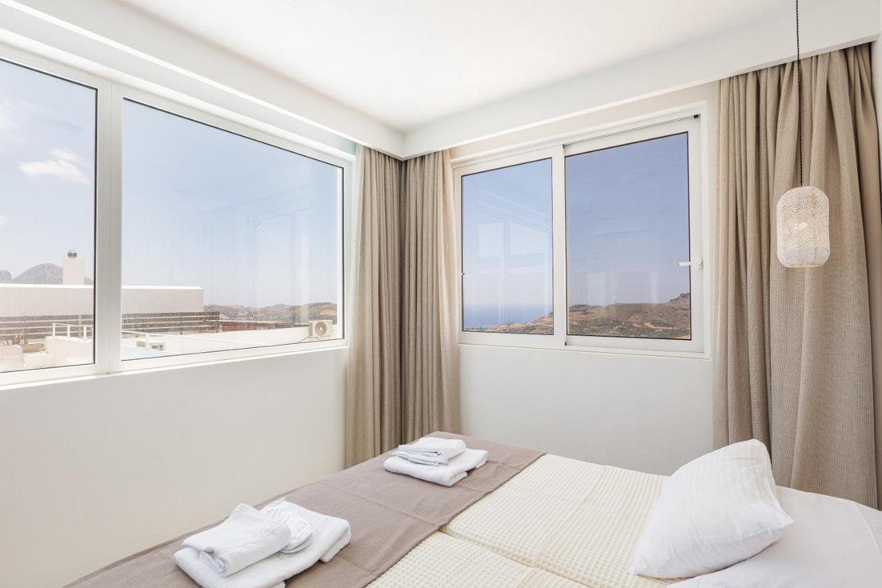 פלאקיאס Petres Villas מראה חיצוני תמונה