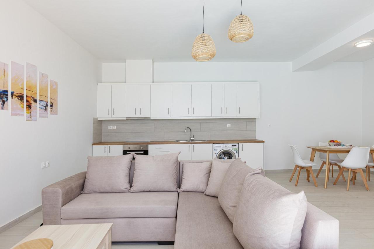 פלאקיאס Petres Villas מראה חיצוני תמונה